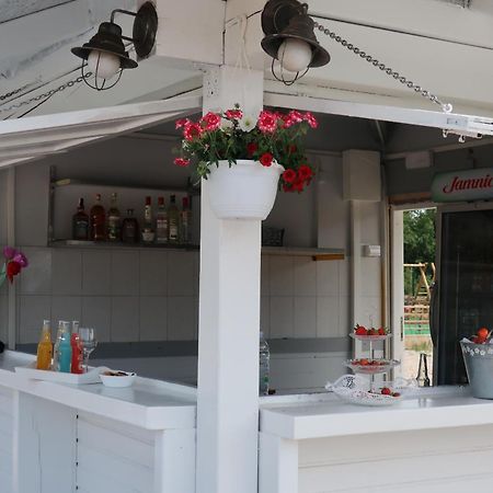 Grande Glamping Hotel Biograd Na Moru Bagian luar foto