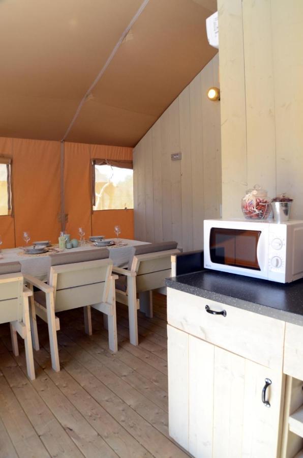 Grande Glamping Hotel Biograd Na Moru Bagian luar foto