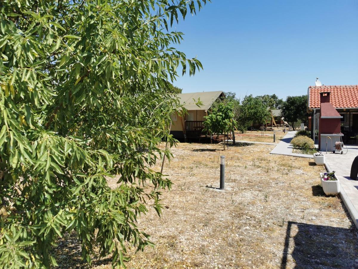 Grande Glamping Hotel Biograd Na Moru Bagian luar foto
