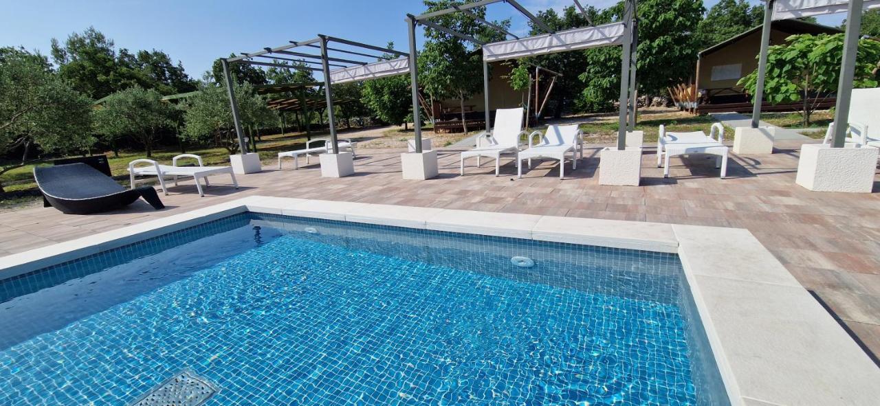Grande Glamping Hotel Biograd Na Moru Bagian luar foto